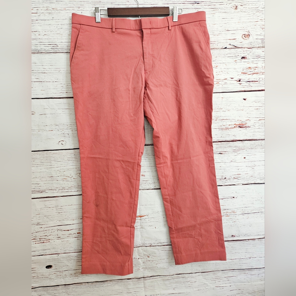 NWT Tommy Hilfinger Red Men's Modern-Fit Tb Flex Stretch Pants Size 40W X 30L